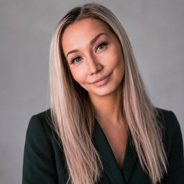 Laura Bennett, Co-Founder & Head of Customer Success at Renowna